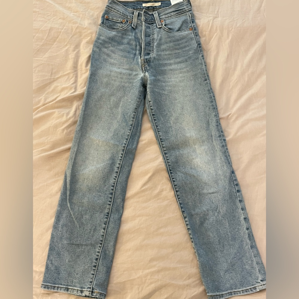 Levi’s Ribcage Straight Jeans